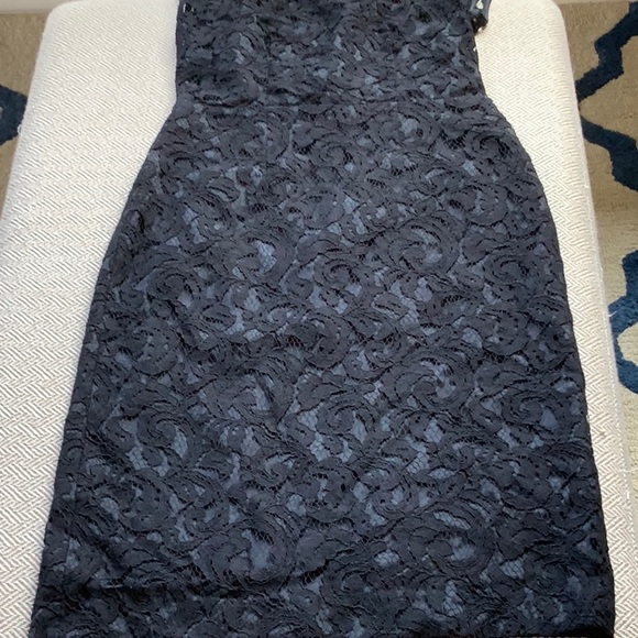 Banana Republic black lace dress - Picture 5 of 5